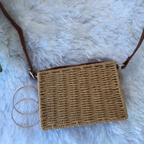 💐LAST💐FAUX LEATHER STRAW BOX SHOULDER BAG - Picture 5 of 6